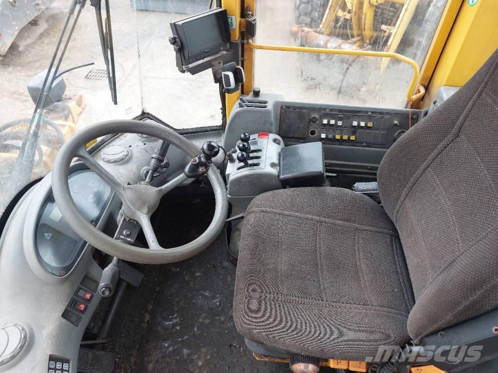 Volvo L90E Iekrāvēji uz riteņiem