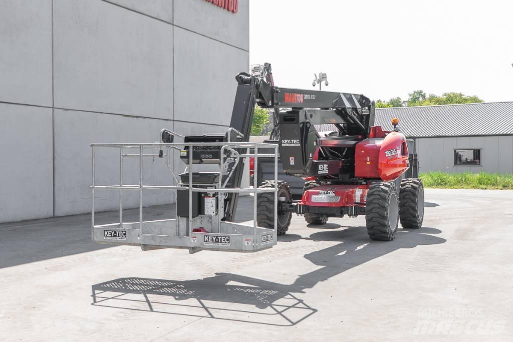 Manitou 200 ATJ Strēles pacēlāji
