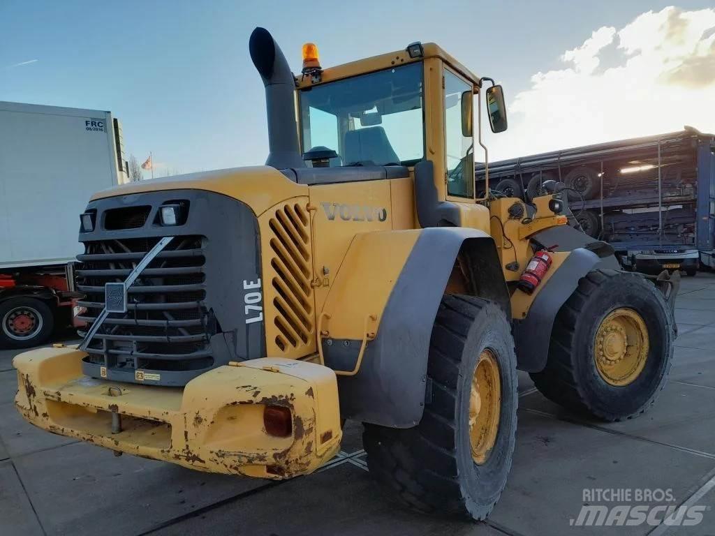 Volvo L70E Iekrāvēji uz riteņiem