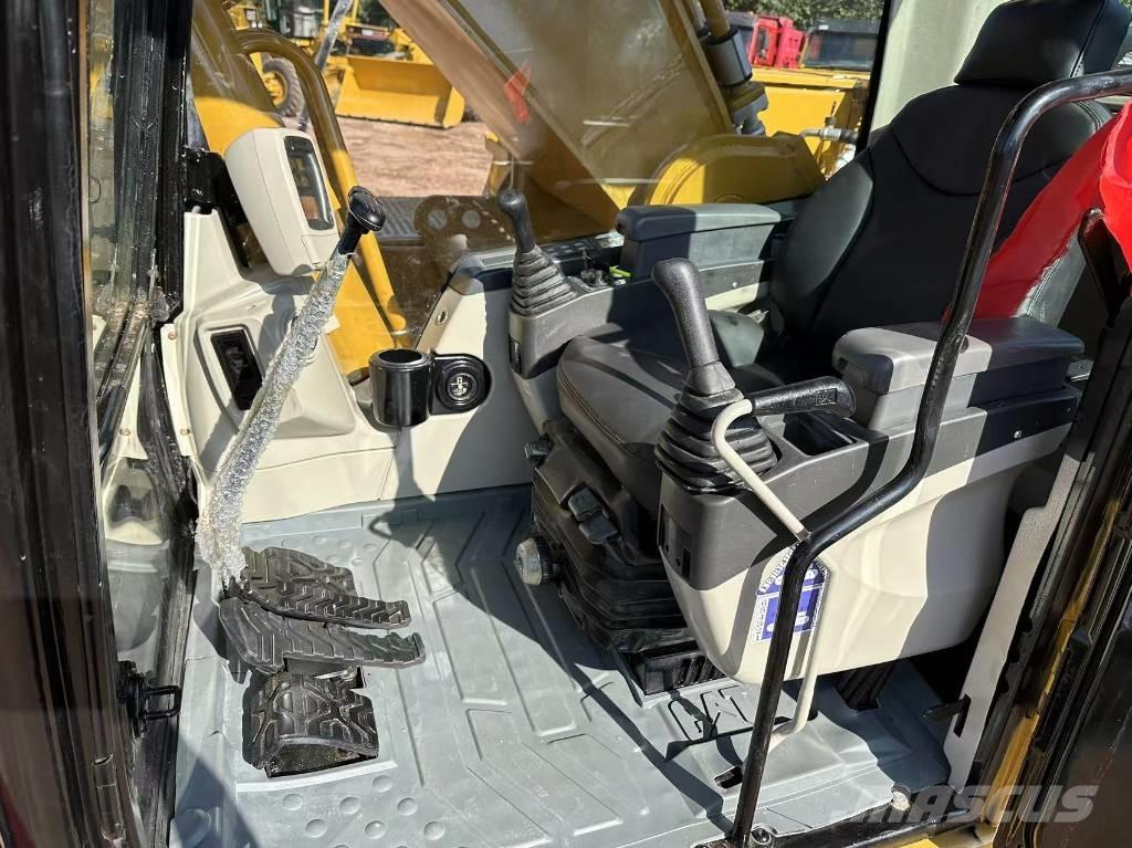 CAT 330 C Kāpurķēžu ekskavatori