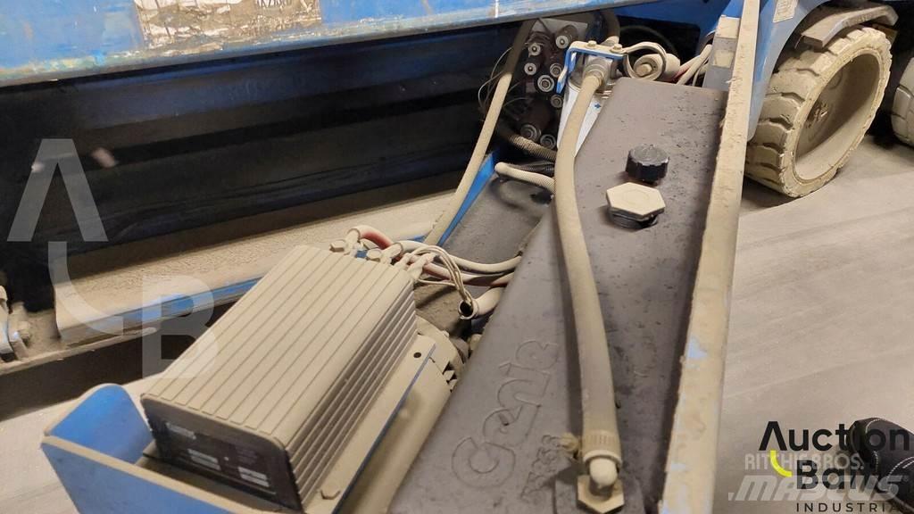 Genie GS 2646 Šķerveida pacēlāji