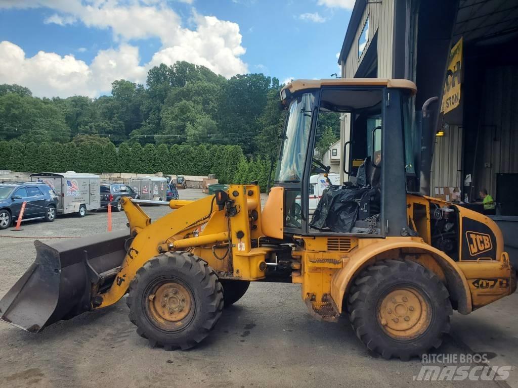 JCB 407 B Iekrāvēji uz riteņiem