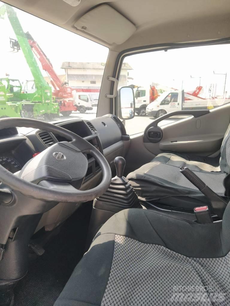 Multitel HX195 Pacēlāji uz automašīnas bāzes