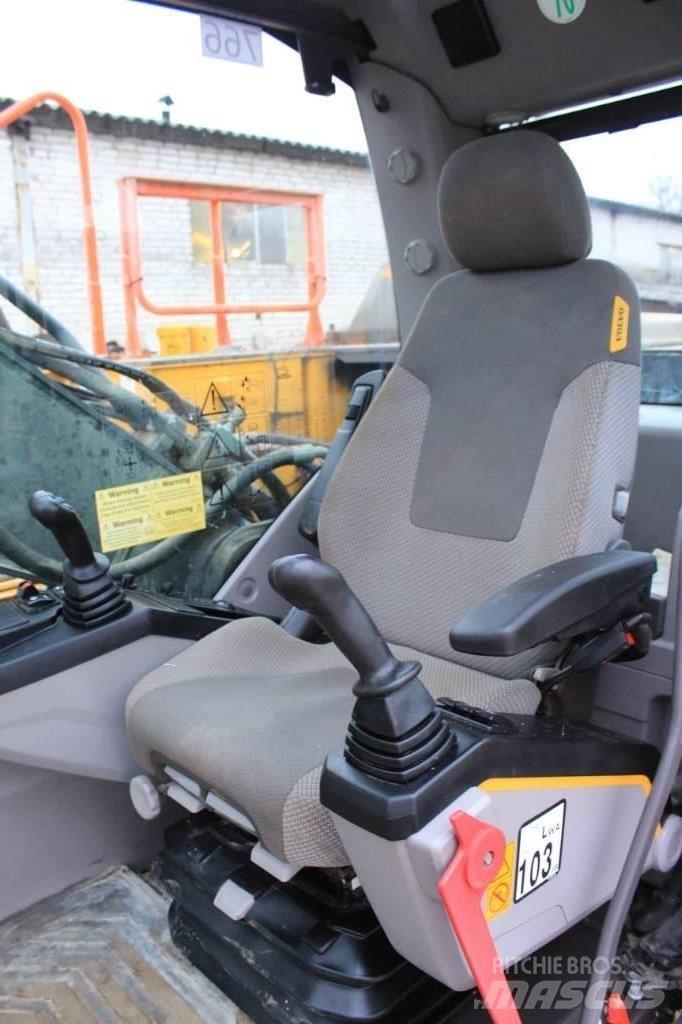Volvo EC 220 E Kāpurķēžu ekskavatori