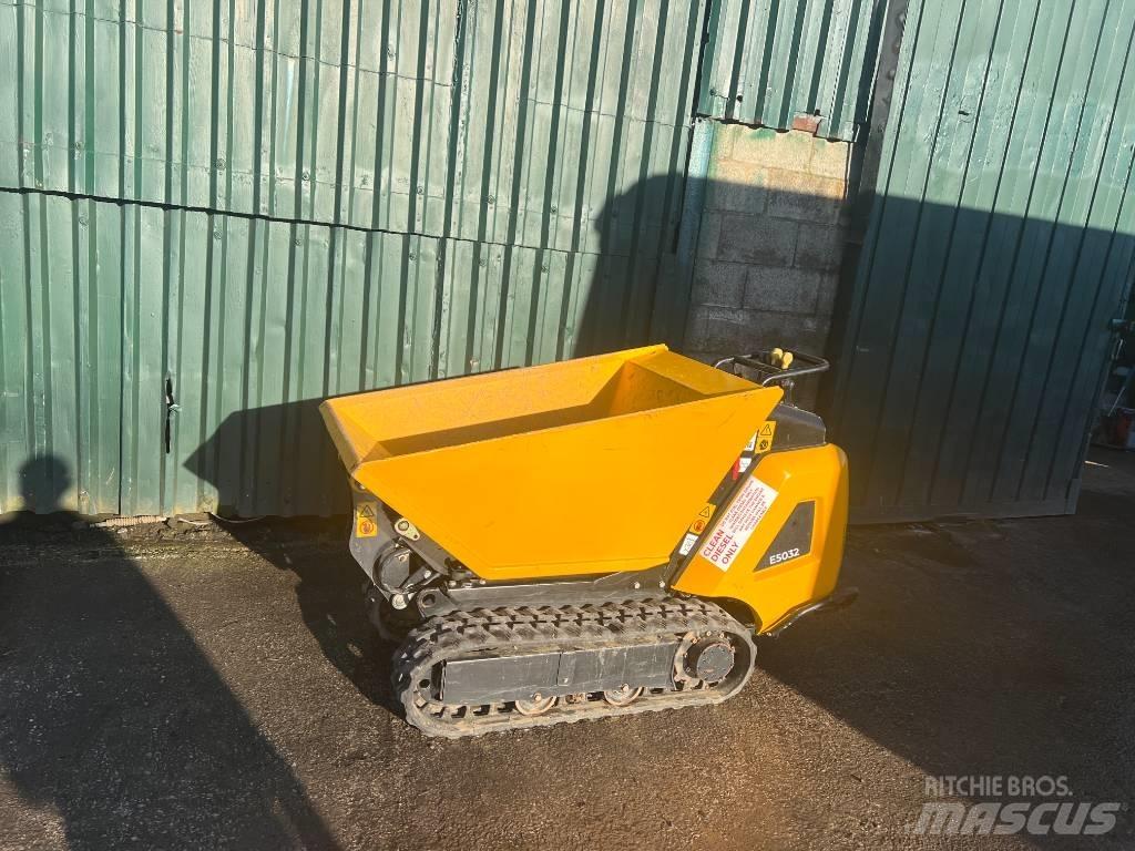JCB HT D5 Kāpurķēžu pašizkrāvējs