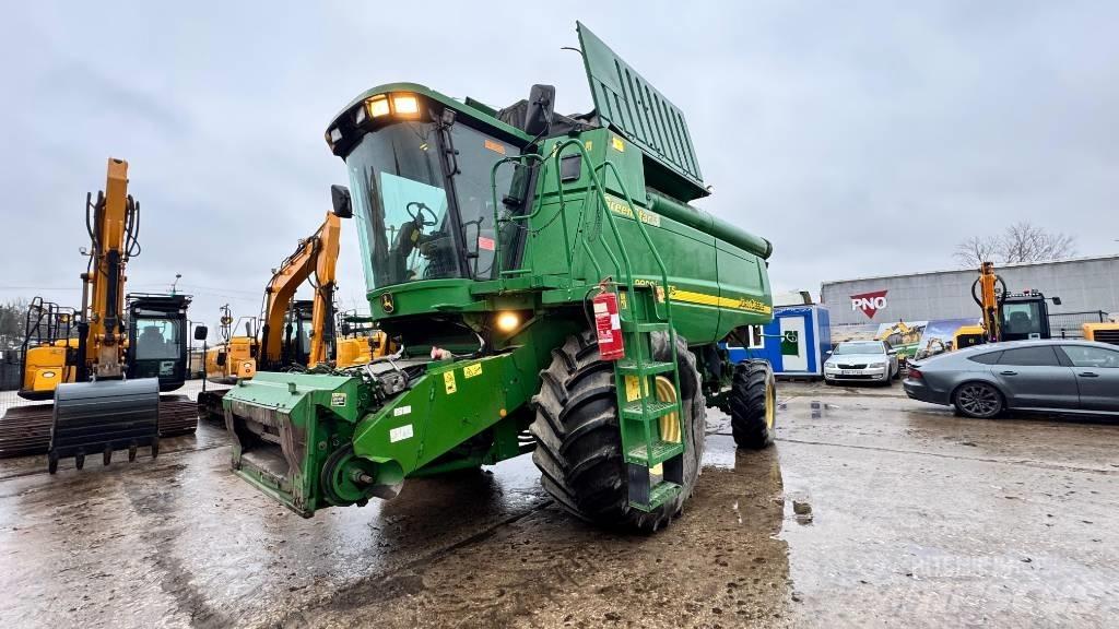 John Deere 9880 STS Ražas novākšanas kombaini