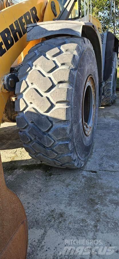 Liebherr L580 - Iekrāvēji uz riteņiem