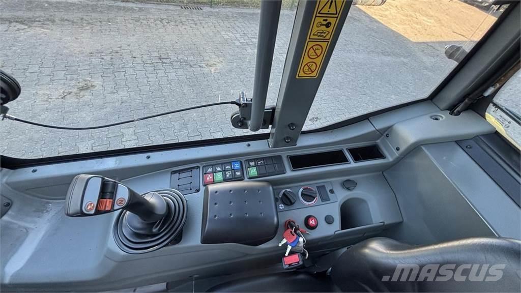 Kramer 5075 Iekrāvēji uz riteņiem