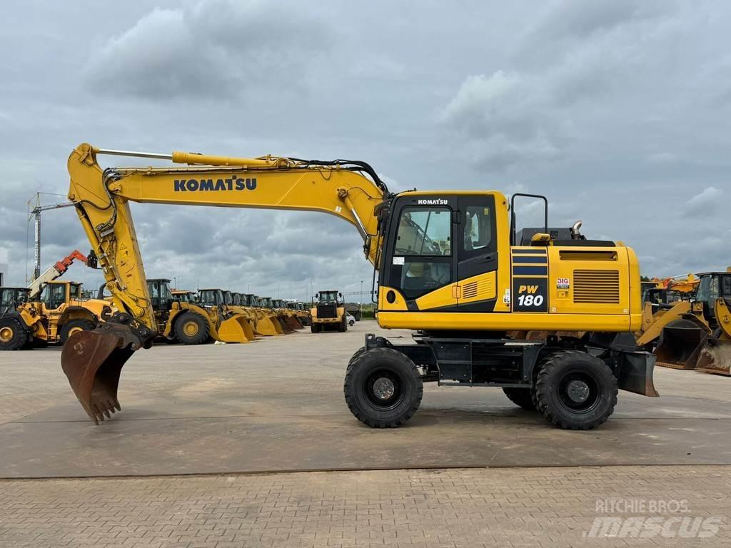 Komatsu PW180-11 Ekskavatori uz riteņiem