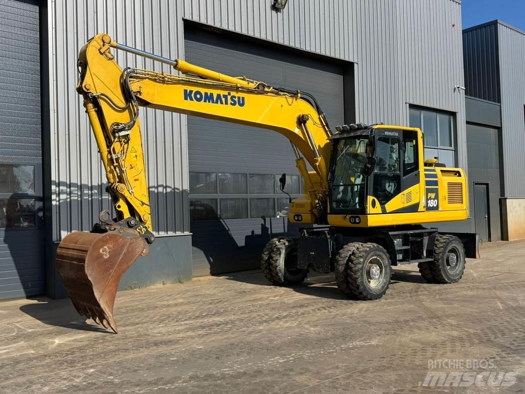 Komatsu PW180-11 Ekskavatori uz riteņiem