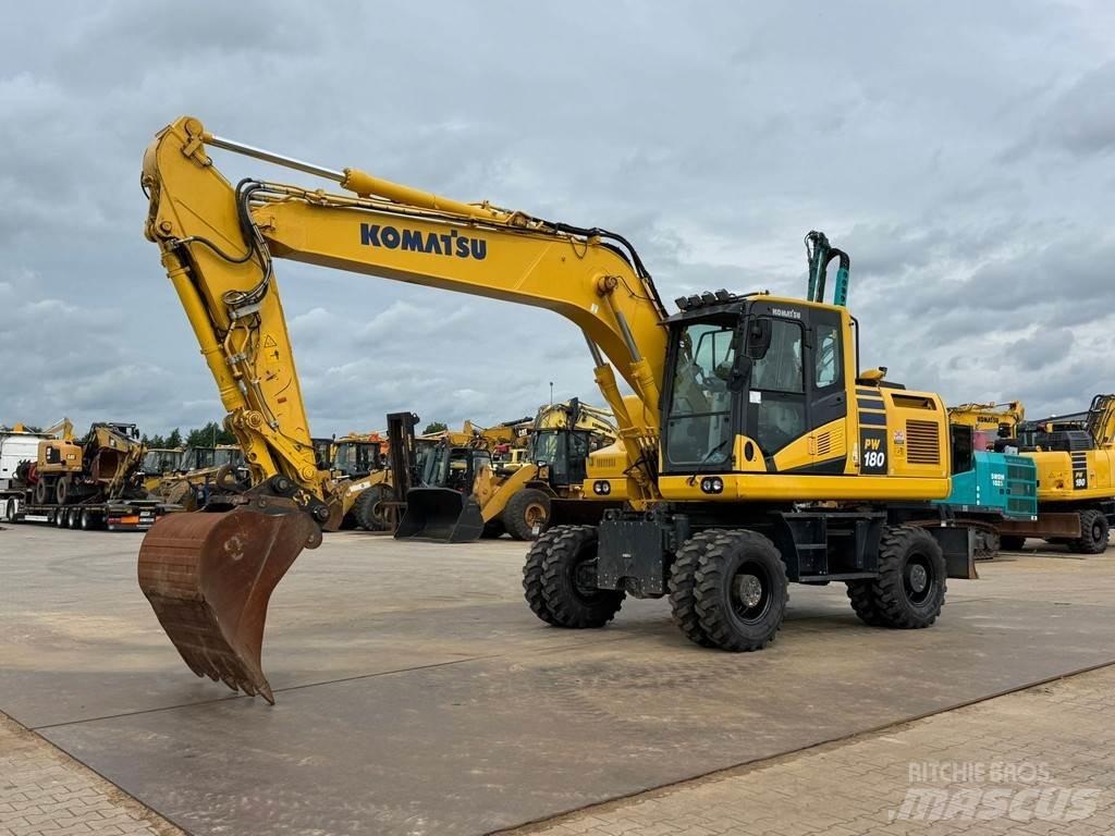 Komatsu PW180-11 Ekskavatori uz riteņiem