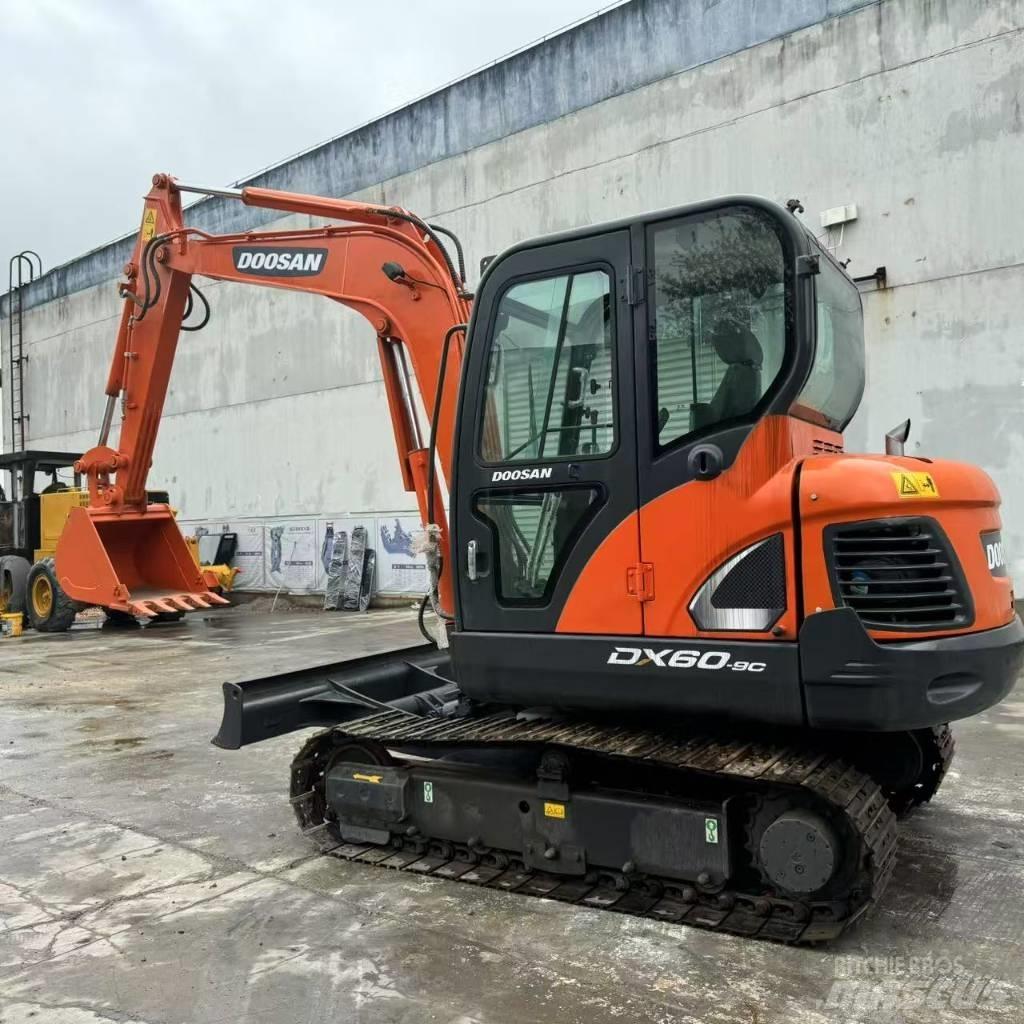 Doosan DX 60-9 C Mini ekskavatori < 7 t