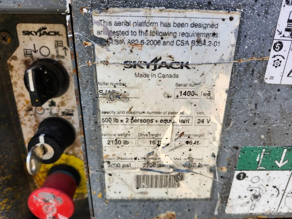 SkyJack SJ 16 Vertikālie pacēlāji