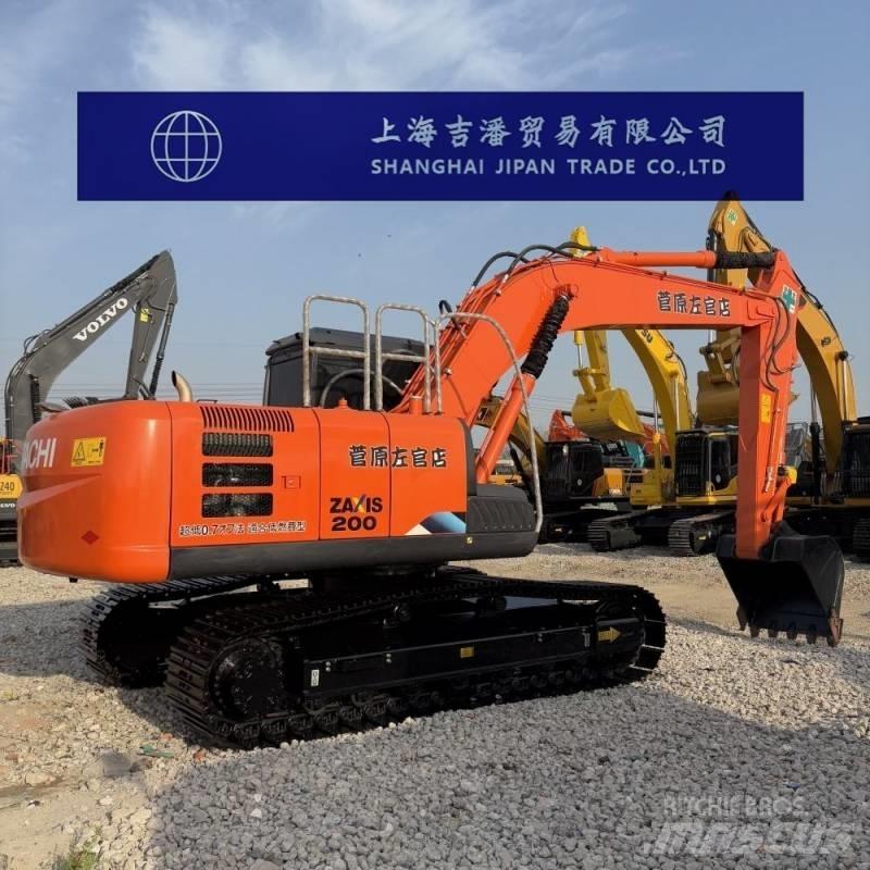 Hitachi ZX 200 Kāpurķēžu ekskavatori