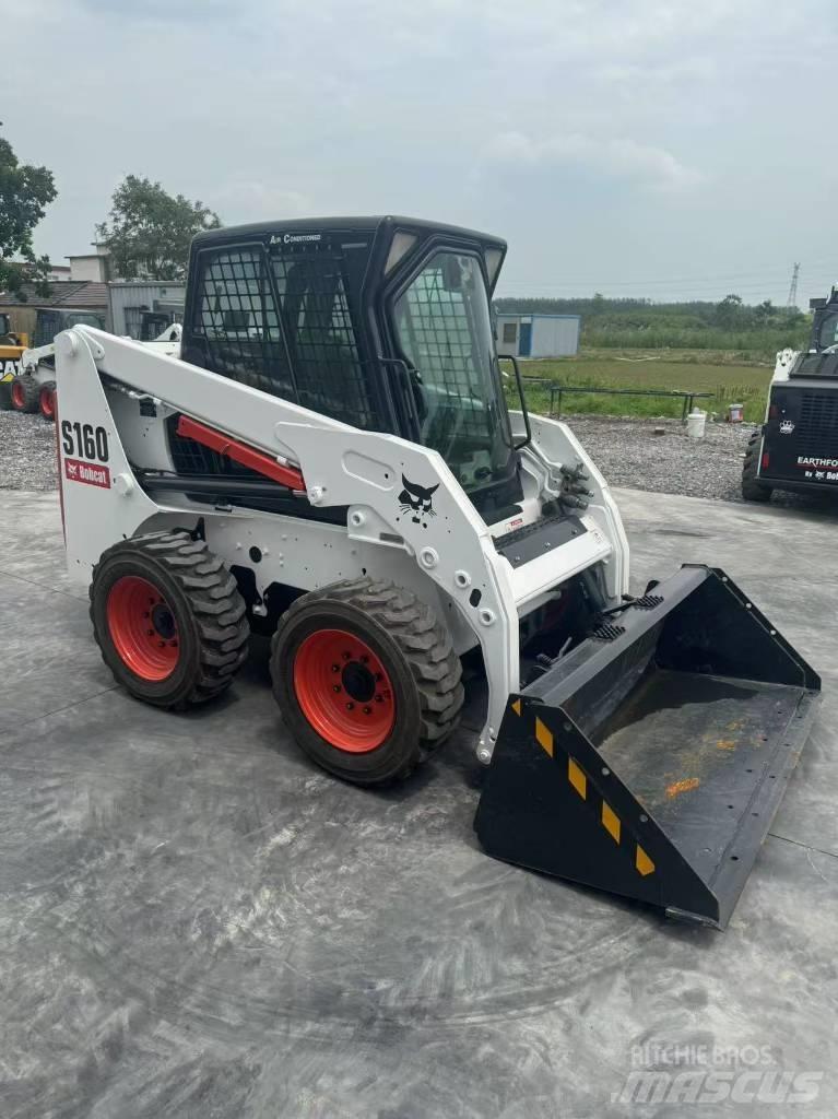 Bobcat S 160 Lietoti riteņu kompaktiekrāvēji