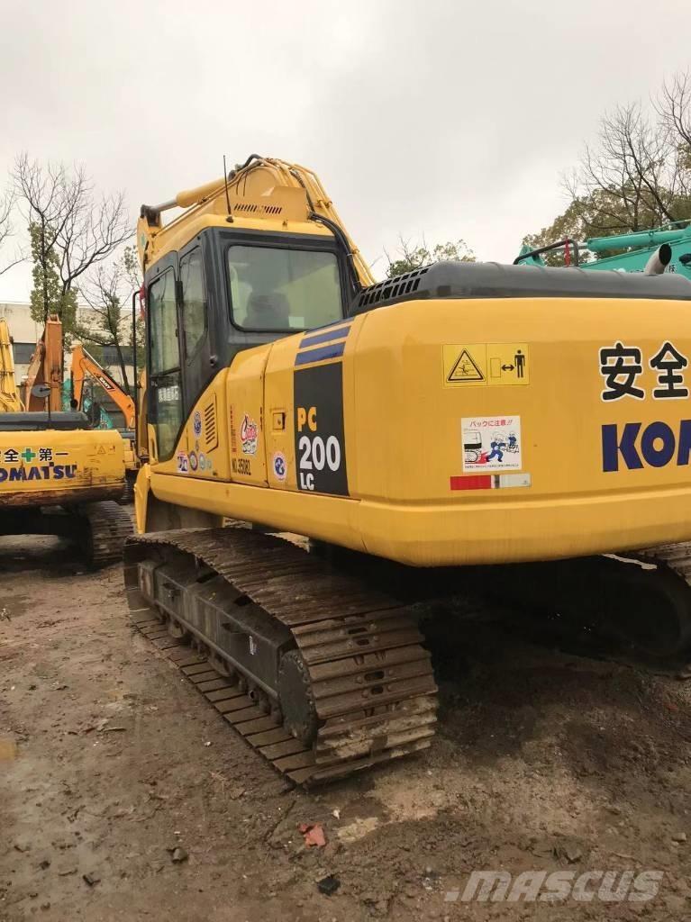 Komatsu pc200-7 Kāpurķēžu ekskavatori