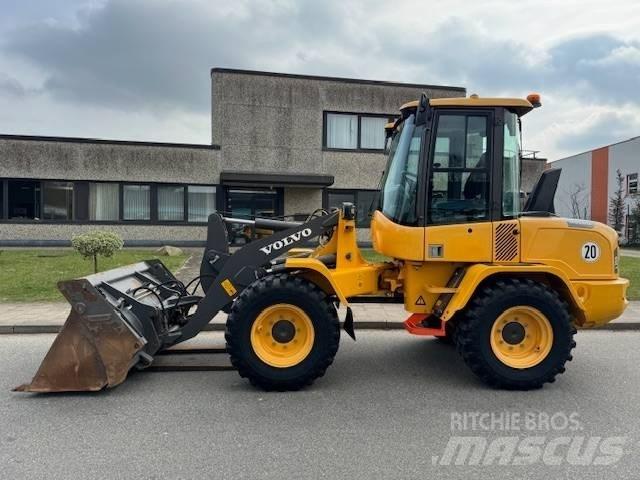 Volvo L 35 G Iekrāvēji uz riteņiem