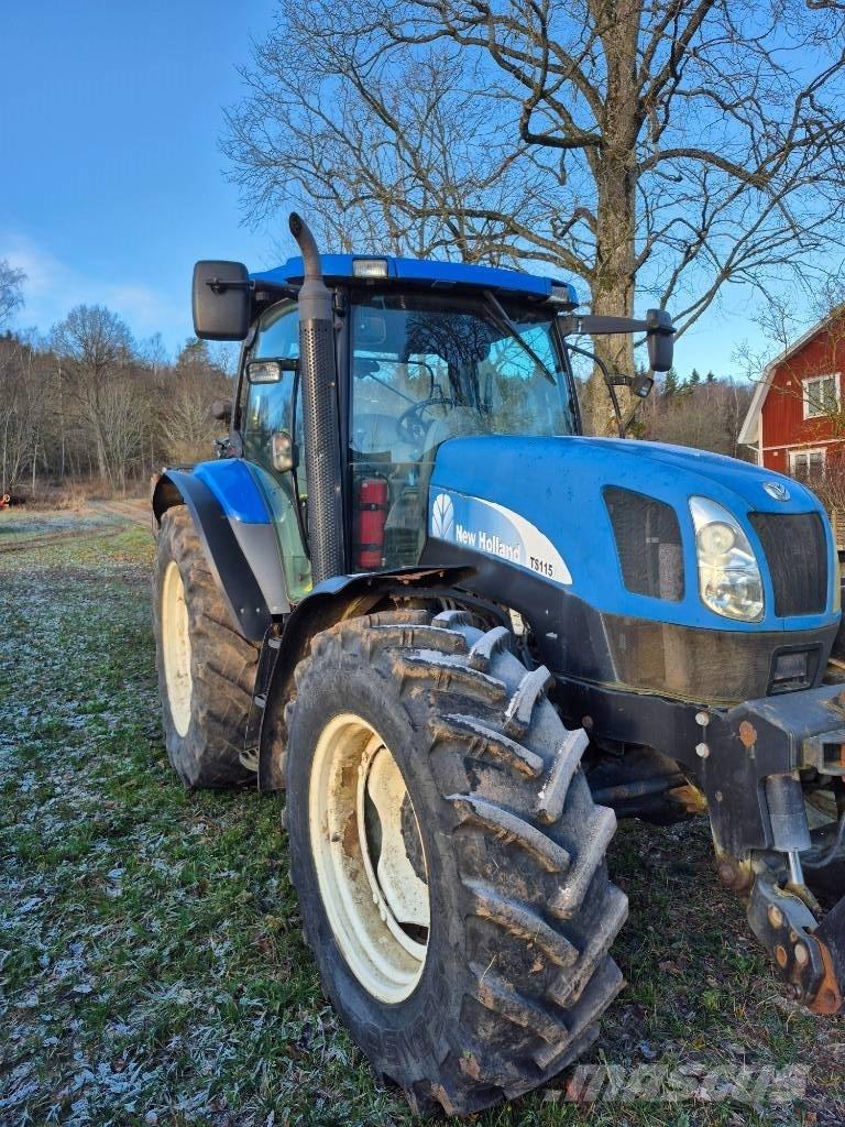 New Holland TS 115 A Traktori