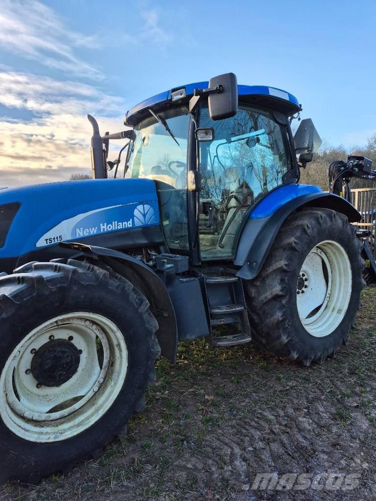 New Holland TS 115 A Traktori