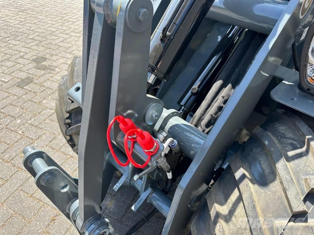 GiANT G 1500 HD Multifunkcionālie iekrāvēji