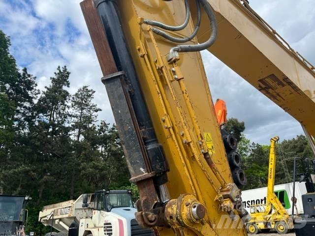 CAT 320 EL Kāpurķēžu ekskavatori