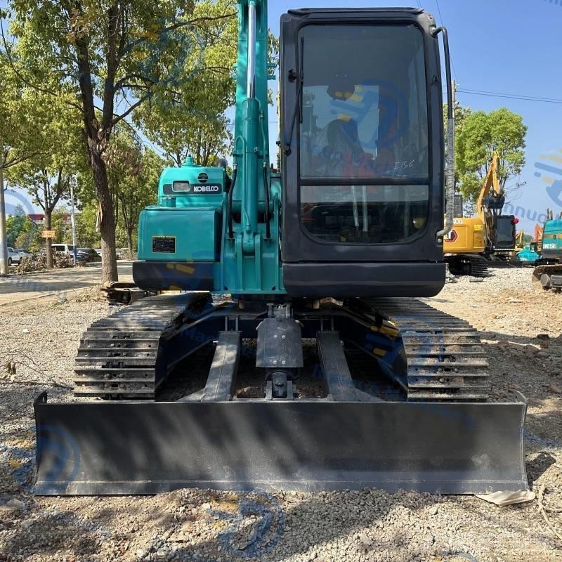 Kobelco SK75 Kāpurķēžu ekskavatori