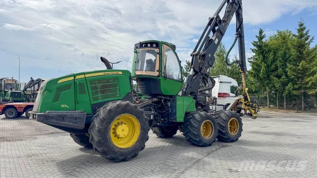 John Deere 1170 E Harvesteri