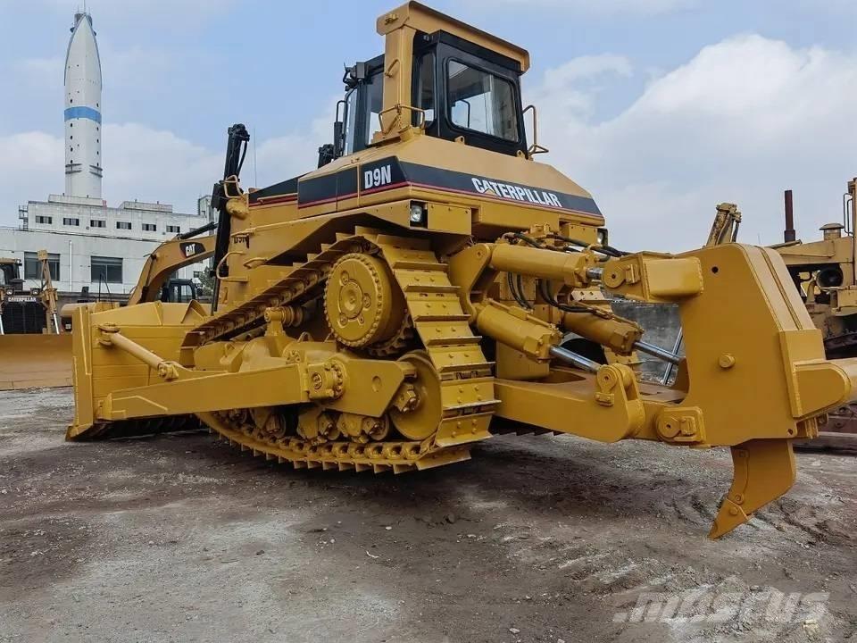 CAT D9N Kāpurķēžu buldozeri