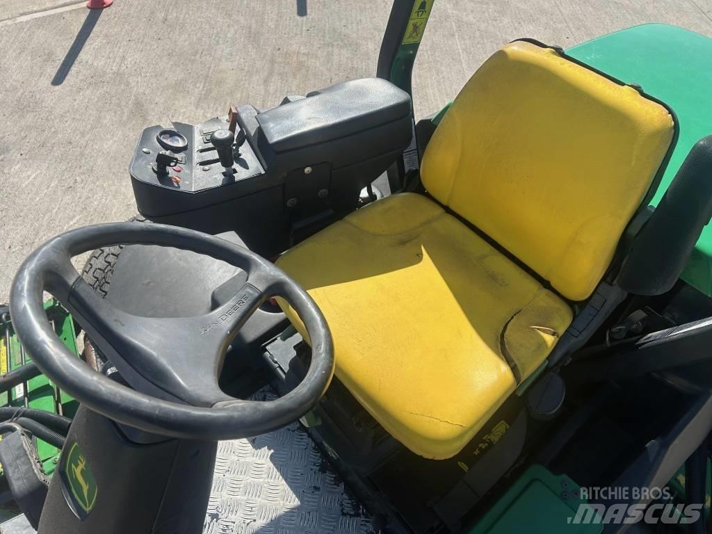 John Deere 3235C Golfa tehnika