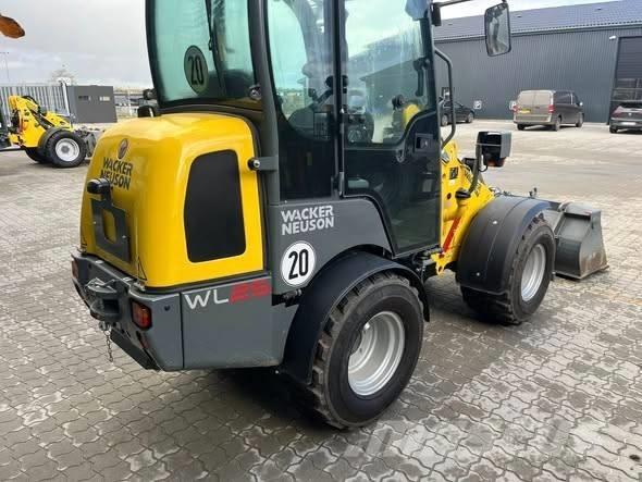 Wacker Neuson WL 25 Iekrāvēji uz riteņiem