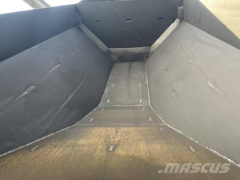 Komatsu HM 400-1 Artikulētie pašizgāzēji