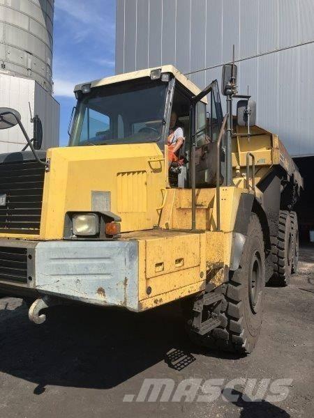 Komatsu HM 400-1 Artikulētie pašizgāzēji