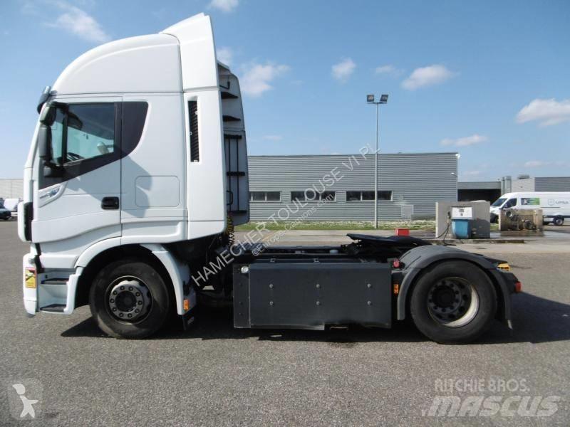 Iveco NP460 Vilcēji