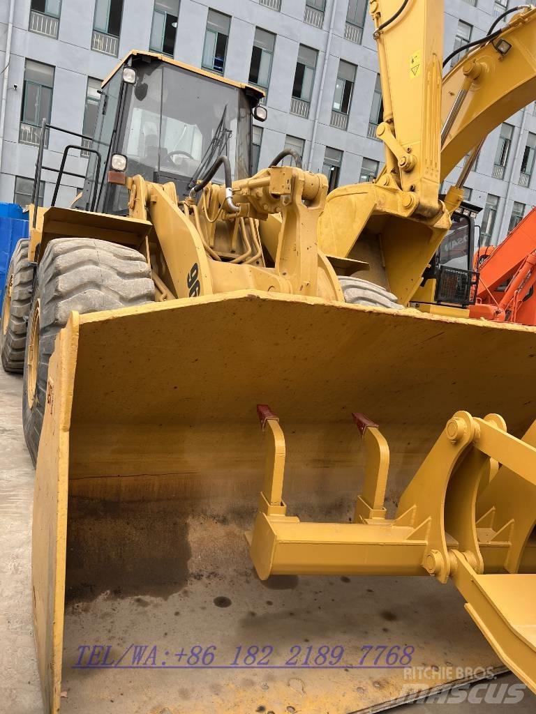 CAT 966G Iekrāvēji uz riteņiem