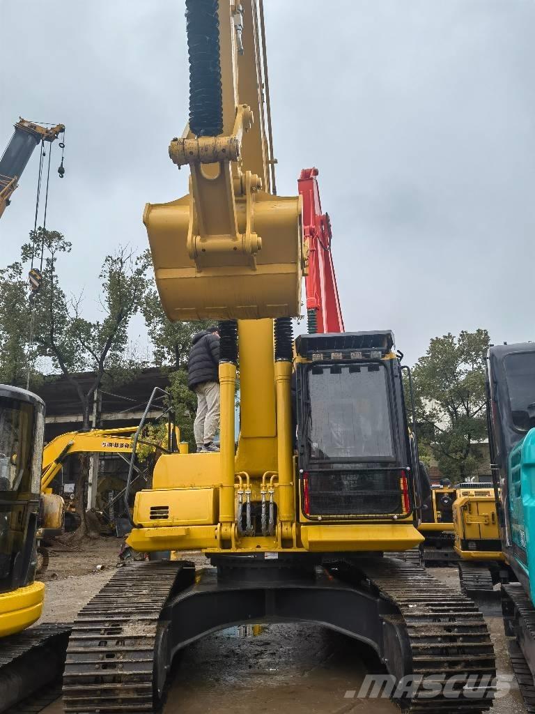 Komatsu PC 220-8 Kāpurķēžu ekskavatori