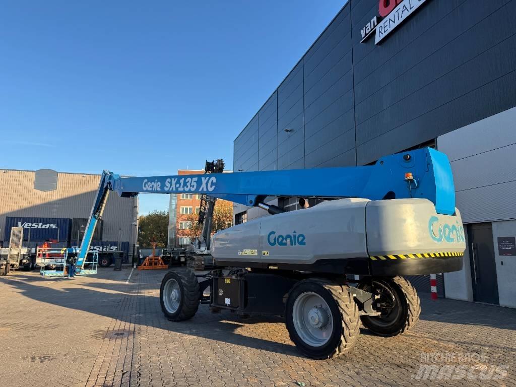 Genie SX 135 XC Teleskopiskie pacēlāji