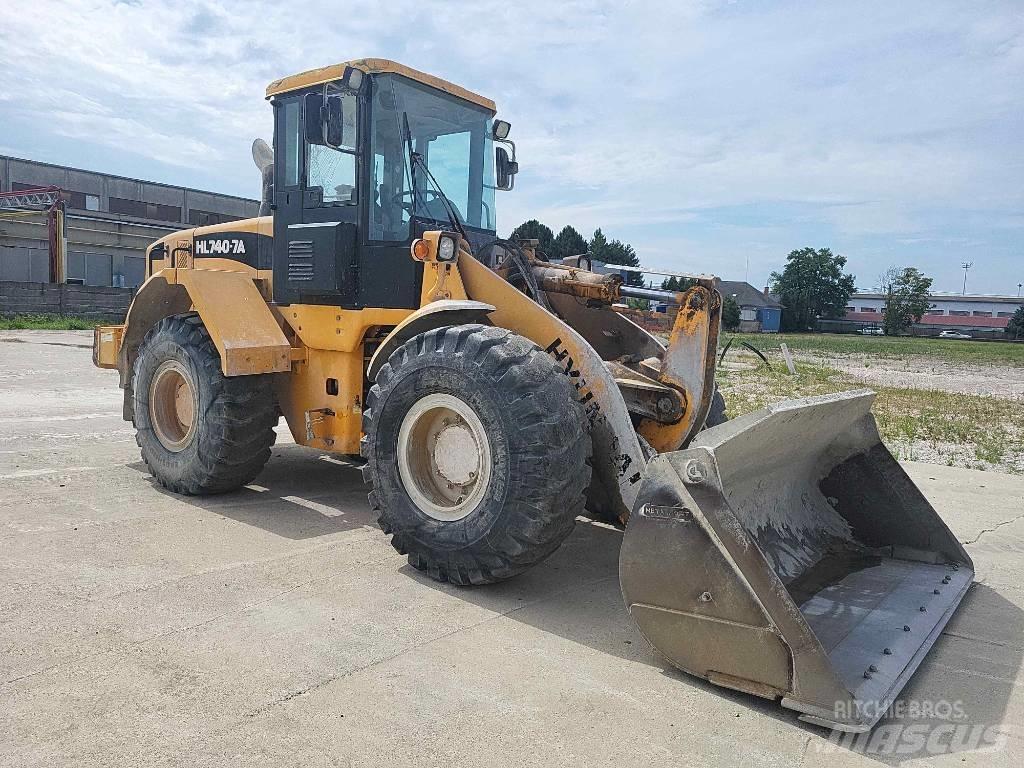 Hyundai HL 740-7 A Iekrāvēji uz riteņiem