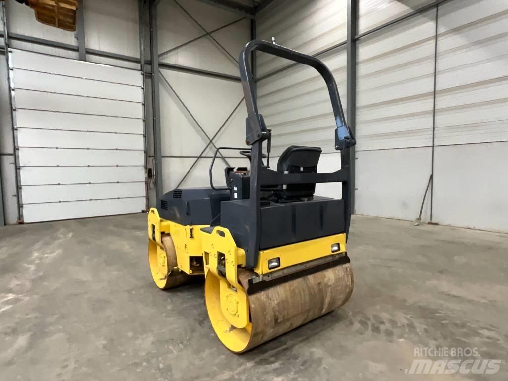 Bomag BW 138 AD Divvalču grunts veltņi