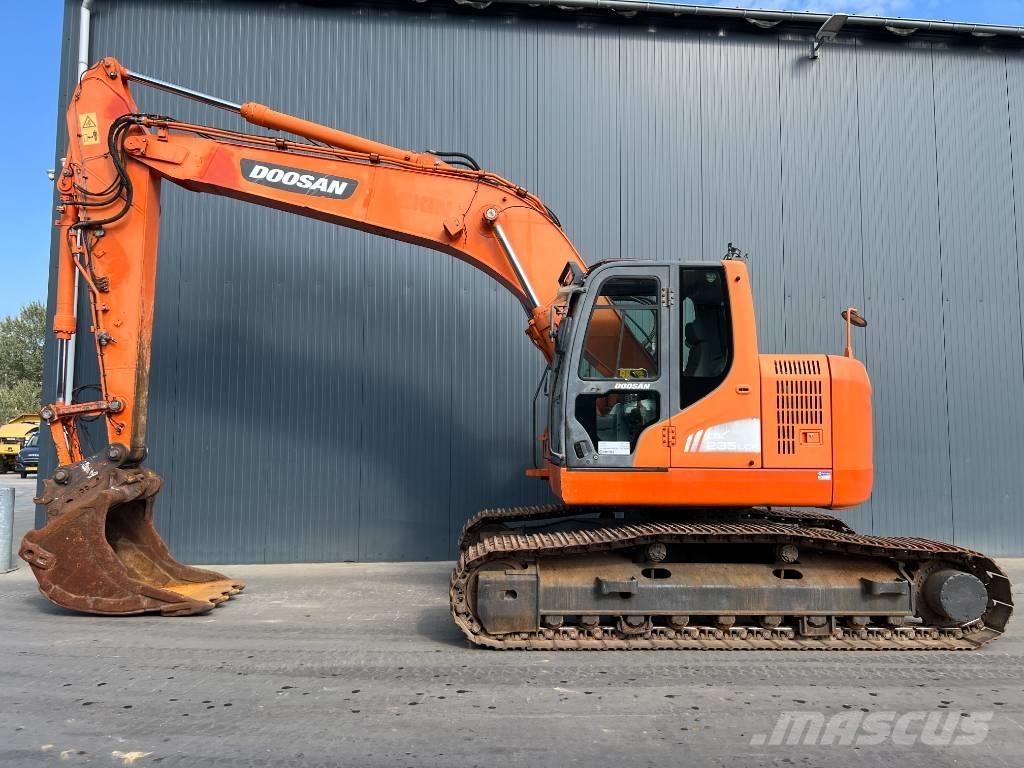 Doosan DX235LCR Kāpurķēžu ekskavatori