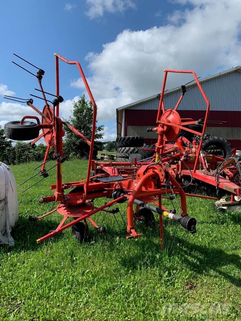 Kuhn GF 502 Grābekļi un siena ārdītāji