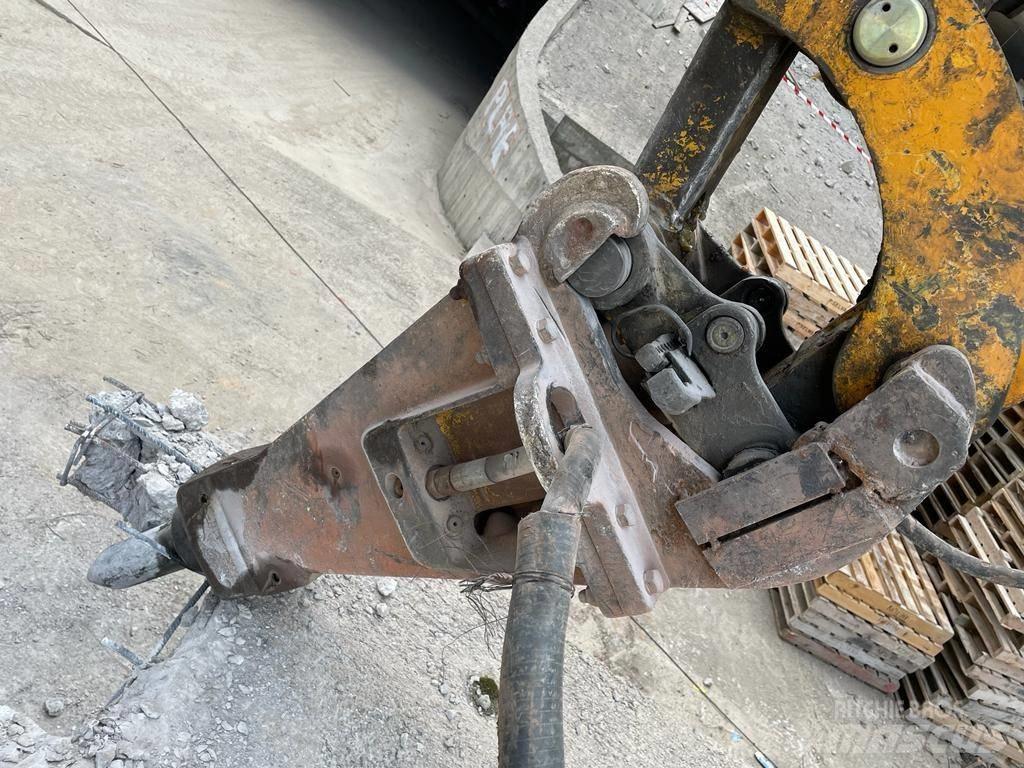 Brokk 330 Diesel Demontāžas ekskavators