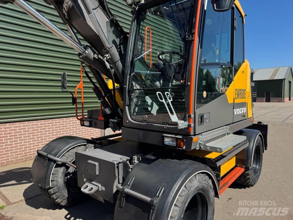 Volvo EWR 130 E Iekrāvēji uz riteņiem