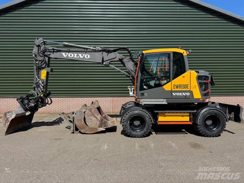 Volvo EWR 130 E Iekrāvēji uz riteņiem