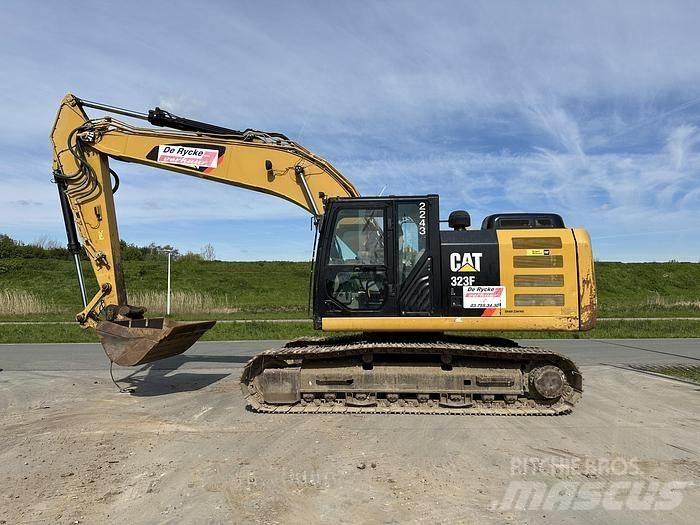 CAT 323FL Kāpurķēžu ekskavatori