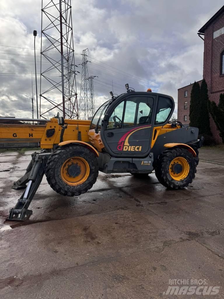 Dieci Icarus 40.17 Teleskopiskie manipulatori