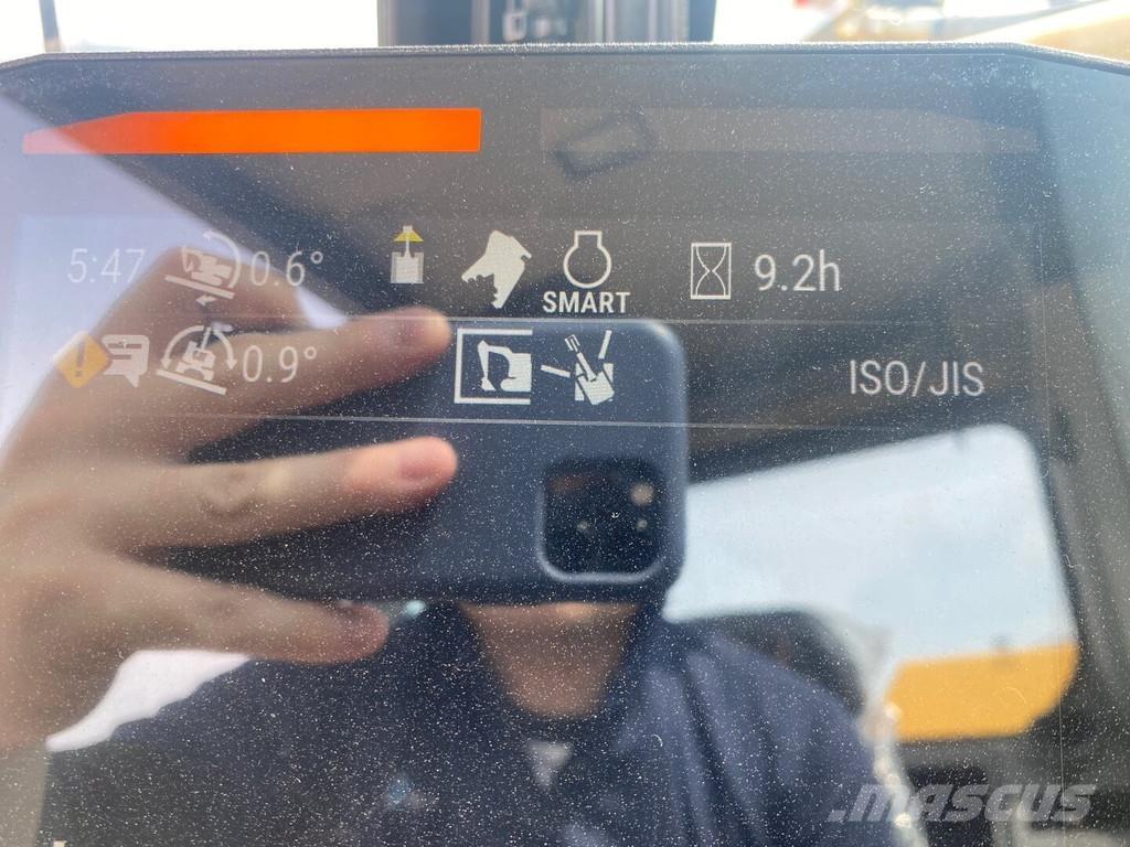 CAT 352 UHD Kāpurķēžu ekskavatori