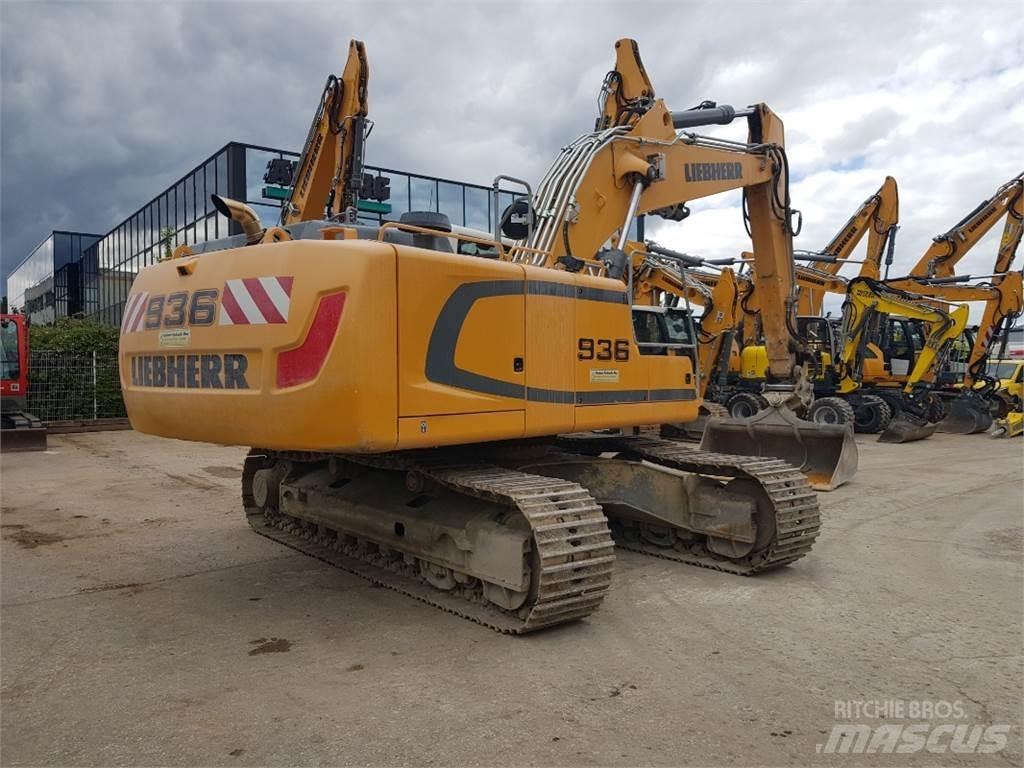 Liebherr R936 Kāpurķēžu ekskavatori