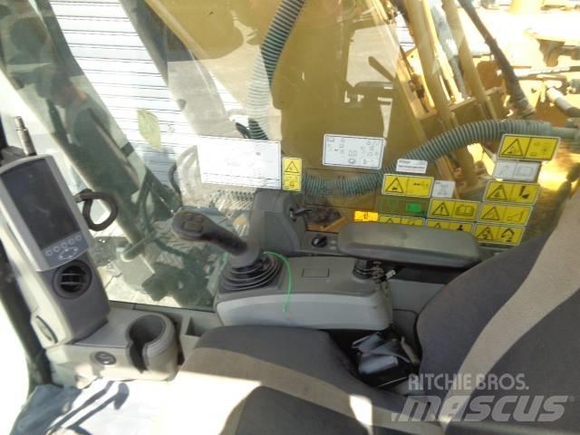 CAT 323 EL Kāpurķēžu ekskavatori