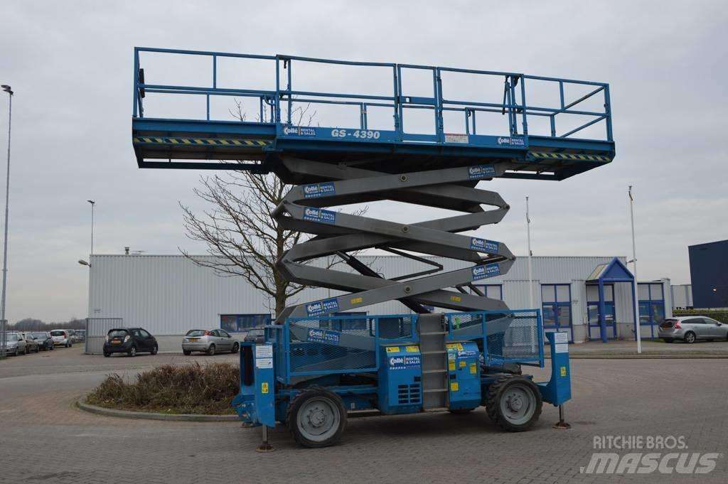 Genie GS4390RT Šķerveida pacēlāji