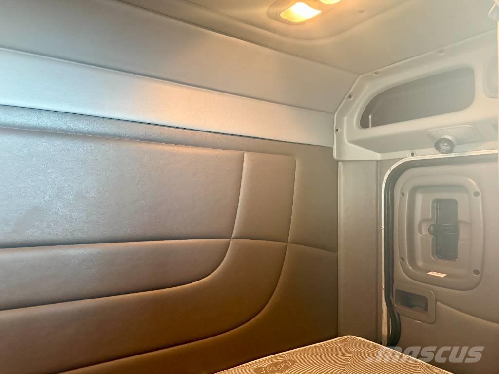 Peterbilt 389 Vilcēji